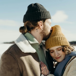 Bonnet en tricot personnalisé avec logo, chaud, en acrylique et coton, extensible, pour l'hiver, vente en gros, fabricant OEM, fournisseur pour hommes et femmes - Product Image 5