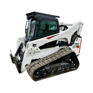 Cargadora compacta sobre orugas T870 con motor EPA lista para trabajar - Product Image 1