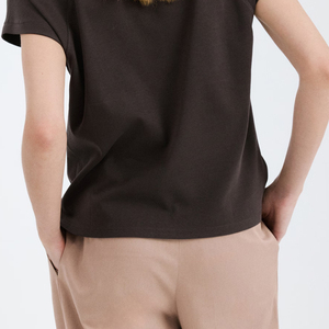 Design élégant et abordable, prix d'usine pour les acheteurs en gros, conception de haute qualité avec col rond, couleur unie, coupe tendance pour l'été. - Product Image 6