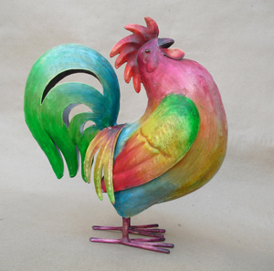 Escultura de Gallo de Metal Moderna Hecha a Mano, Multicolor, de Alta Calidad, con Acabado en Polvo, Ideal para Decoración - Product Image 5