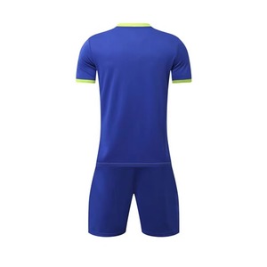 Uniforme de Fútbol Personalizado con Logotipo y Nombre, Conjunto de Camiseta y Pantalones Cortos para Equipo de Fútbol, Bordado e Impresión por Sublimación, Proveedor Mayorista OEM ODM - Product Image 3
