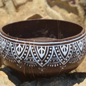 Tazón para Servir de Coco con Diseño Colorido, Hecho a Mano con Concha Natural, Ecológico, Vajilla para Cocina, Venta al Por Mayor, Vietnam - Product Image 1