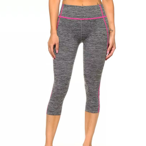 Meilleur Prix Leggings Capri Confortables Taille Haute pour Femmes Dernière Mode Respirants Entraînement Service OEM pour Adultes Personnalisé - Product Image 6