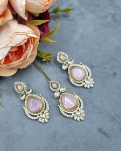 Collier de perles en forme de goutte d'eau avec boucles d'oreilles assorties et mangtika, bijoux de créateur, collection ethnique pour fêtes. - Product Image 6
