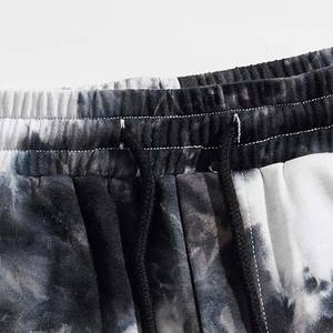 Pantalones cortos negros con efecto tie-dye para hombre, cómodos para el gimnasio, la playa y el hogar - Product Image 4