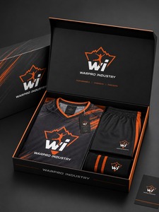 Tenue de football personnalisée, maillot et short de football haut de gamme, tissu extensible doux pour les matchs de compétition en extérieur - Product Image 5