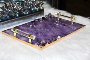 Plateau de service en résine acrylique époxy sculptée décorative galvanisée avec poignées en métal pour table de cuisine - Product Image 3