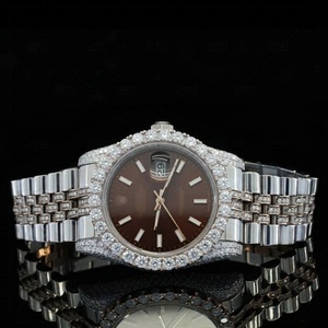 Reloj de Hombre de Lujo con Diseño Elegante, Movimiento de Cuarzo, Diamante Moissanite, Caja de Acero Inoxidable, Esfera Marrón, Cristal y Puntero - Product Image 1