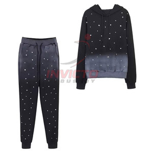 En venta online: Conjunto deportivo casual con pedrería para hombre, en oferta, conjunto deportivo con pedrería personalizado. - Product Image 2