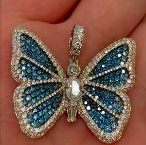 Collar de Lujo Personalizado con Colgante de Mariposa Iced Out, Diamante Moissanita, Micro Pavé, Plata 925, Joyería de Piedra Azul, Pieza Destacada - Product Image 5