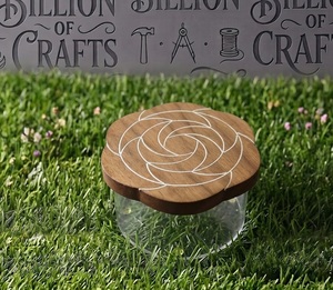 Boîte de présentation ronde en acrylique de luxe avec couvercle en bois pour confiseries - Product Image 1