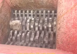 Broyeurs de déchets FRP à double arbre semi-automatiques électriques de haute qualité et très demandés - Product Image 5