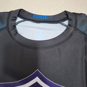 Maillot de compression personnalisé pour MMA, idéal pour le grappling et l'entraînement de combat - Product Image 2