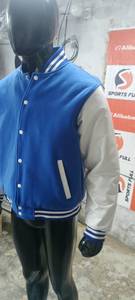 เสื้อแจ็คเก็ตวาร์ซิตี้สีน้ำเงินสำหรับผู้ชาย รุ่น CUSTOM SF 198 ทรงปกติ สไตล์ลำลอง ติดกระดุมแบบปกปิด คอตั้ง ผ้าวูล/วิสโคส เหมาะสำหรับฤดูหนาว - Product Image 4
