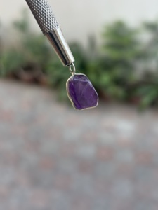 Collar de Plata de Ley con Amatista Natural Hecha a Mano, Colgante de Gema Morada, Dijes Finos para Mamá, Aniversario, Navidad - Product Image 5