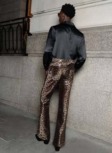 Pantalon en cuir véritable imprimé léopard, leggings tendance à imprimé animal, taille haute, style sportif Eoin Winston - Product Image 5