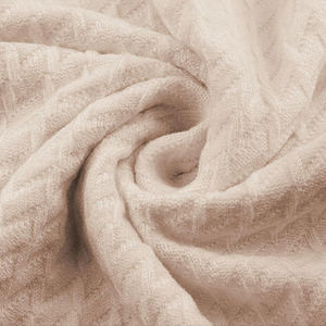 Vente en gros de pulls d'hiver à manches longues pour hommes, de haute qualité, en polaire respirante, col rond, décontractés, avec logo personnalisé - Product Image 4