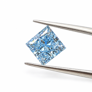 Diamante Azul Clásico de Corte Princesa Cultivado en Laboratorio con Certificado IGI Claridad VVS1 Gema Suelta - Product Image 4