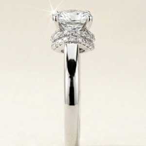 แหวนเพชรทรงกลม 2.01 กะรัต ผลิตในห้องปฏิบัติการ ประดับด้วยวงแหวนรอบวงแบบซ่อนสองชั้น สำหรับผู้หญิง ทองคำขาว 14K ของขวัญสำหรับแฟนสาวในงานปาร์ตี้ สำหรับงานหมั้น - Product Image 3