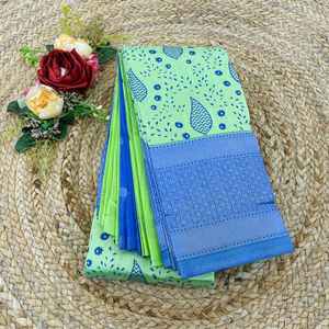 ATTRACTIVE LICHI SOIE JACQUARD TRAVAIL SAREE AVEC BLOUSE NON COUCHÉE VERT - Product Image 1