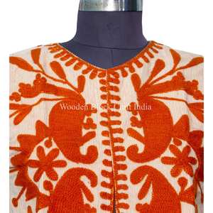 Chaleco de Invierno con Bordado Floral Único, Ecológico, Forro Cómodo, Chaqueta de Algodón de Inspiración Vintage para Mujer - Product Image 6