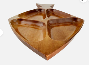 Bandeja de Madera Abstracta con Forma de Pez, Plato Dividido para Servir Aperitivos, Entradas y Cócteles - Product Image 3