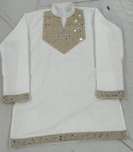 Kurta Fes Tradicional de Algodón para Hombre, Estilo Gujarati Garba para Navratri, Corte Holgado, Secado Rápido, Sin Arrugas, con Detalles de Espejo - Product Image 1