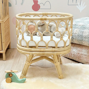 Cuna de muñecas de ratán natural, el diseño más hermoso - juguete para niños - Product Image 1