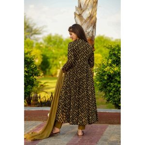 DANICA Masterd Green Rayon Suit Set Mujer XS Talla Código - Product Image 1
