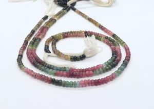 Perles rondes lisses en tourmaline naturelle multicolores 4,5-5 mm, perles de pierres précieuses en tourmaline multicolores pour la fabrication de bijoux par un grossiste indien - Product Image 4
