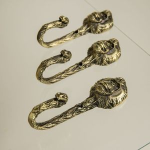 Crochets muraux traditionnels en laiton, finition antique, porte-manteau pour couloir, chambre, cuisine, accessoires de rangement décoratifs, organisateur - Product Image 1