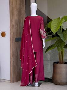 Ensemble palazzo exclusif Rangoli Crush Designer Top avec broderie lourde et sequins, et dupatta – Mode féminine - Product Image 6