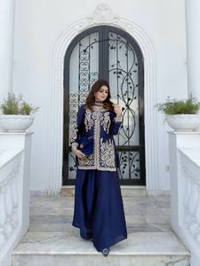 Salwar Kameez bleu brodé en soie, longue tenue nationale pour femme, manches longues, tenue de soirée formelle, mariage, Diwali, Soleil - Product Image 4