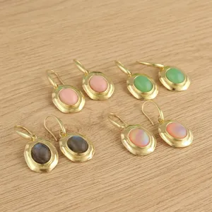 Boucles d'oreilles tendance bohèmes en laiton plaqué or 18 carats avec labradorite naturelle, style chic et minimaliste, vente en gros - Product Image 2