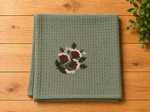 Serviette en coton avec broderie florale. Serviette de table en coton texturé vert sauge |   Nappe de table décorative haut de gamme pour la maison - Product Image 4