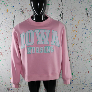 Sweat-shirt rose à col montant IOWA NURSING, 100% blanc, broderie appliquée, col large, URBAN PRODUCTIONS - Product Image 1