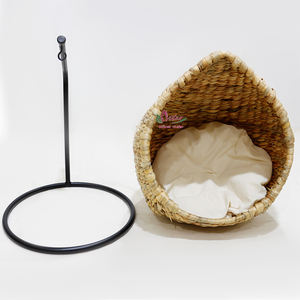 Casa de mascotas ecológica y acogedora con jacinto de agua con cojín suave, cómoda cama colgante para mascotas - Product Image 4