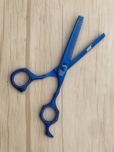Ensemble de ciseaux à cheveux de qualité supérieure, 6,0 pouces, ciseaux professionnels pour barbier, outils de coiffure pour salon, outils de beauté, coiffure, pour droitiers - Product Image 5