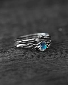 ชุดแหวนมูนสโตน เลีย จู แหวนเงินสเตอร์ลิง ได้รับการรับรองจาก IGI ดีไซน์วินเทจแบบอาร์ตเดโค เรียบหรู สวยงาม เหมาะสำหรับงานแต่งงานและงานหมั้น - Product Image 3