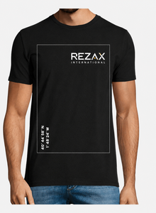 เสื้อยืดคอกลมแขนสั้นทรงโอเวอร์ไซส์สำหรับผู้ชาย สีดำ ผ้าฝ้ายถัก 100% พิมพ์ลายตัวอักษรแนวสตรีทด้านหน้า ระบายอากาศได้ดี - Product Image 1