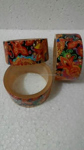 Mancuernillas y Brazalete de Cuerno de Búfalo Pulido, Hechos a Mano por Artesanos Indios, Diseño Moderno, Regalo de Boda de la India - Product Image 4