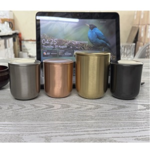Pot à bougie artisanal en acier inoxydable Evana Premium pour bougies parfumées, décoration de Noël pour la maison, contenants à bougies personnalisés - Product Image 5