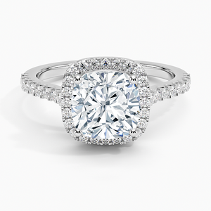 Bague Odessa Halo en argent 925 sculptée avec diamant taille coussin, 2 carats, couleur D, VVS1, Moissanite certifiée GRA, à prix réduit - Product Image 4