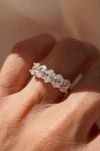 Anillo de boda de media eternidad con diamantes cultivados en laboratorio, ovalados, de 2 CTW, de 5,65 mm de ancho - Product Image 2