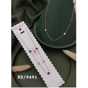 Pendentif Trèfle le plus vendu, anti-ternissement, étanche, bijoux pour femme, pendentif porte-bonheur, usage quotidien, cadeau disponible à la vente - Product Image 5