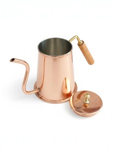 Théière vintage en cuivre avec long bec courbé, poignée longue décorative en cuivre, couvercle sécurisé, design ventre arrondi, classique, vente en gros - Product Image 4