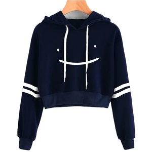 เสื้อสตรีคอเต่าทรงโอเวอร์ไซส์ ผ้าฟลีซ ใส่สบายๆ สำหรับฤดูหนาว สไตล์ลำลอง สตรีทแวร์  ด้านหน้าสามารถปรับแต่งได้ เนื้อผ้านุ่ม อุ่น สบาย เหมาะสำหรับใส่ทุกวัน - Product Image 5