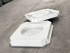 Moule en plastique pour dalle de béton préfabriquée avec ouverture circulaire - Product Image 3