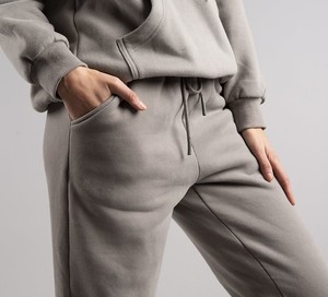 Conjunto Deportivo Gris con Capucha para Mujer, 100% Algodón, Corte Holgado, Largo, Informal, para Otoño, con Bolsillos Laterales - Product Image 3