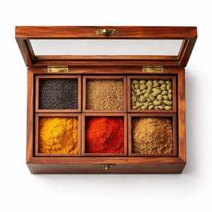กล่องเครื่องเทศไม้ทำมือ, กล่องมาซาลาอินเดียแบบ 6 ช่อง, กล่องเก็บของในครัวพร้อมฝาแก้วและช้อน - Product Image 1
